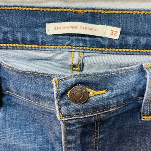 Levi Strauss Red Tab 314 Shaping Straight  Denim Blue Jeans Size 32 / 30 Distres - Picture 4 of 6